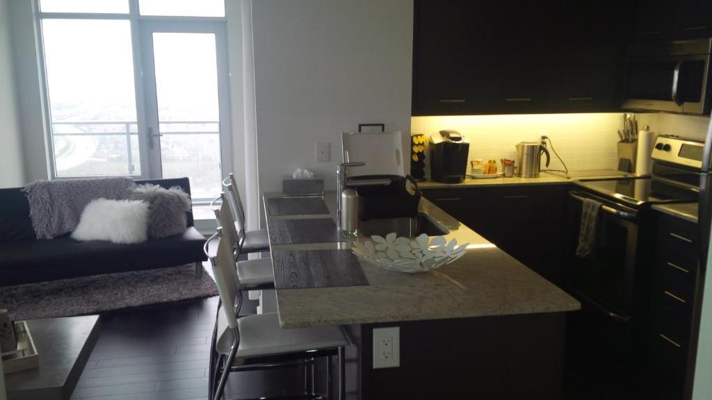 Square One Fully Furnished Suite Mississauga Zimmer foto